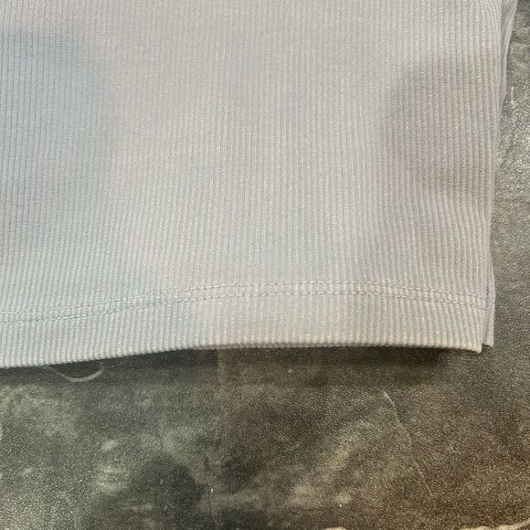 Wild Fable Women’s Medium Blue Gray Deep V Cropped Tank Bra - Picture 9 of 9